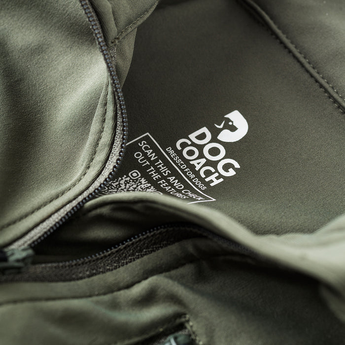 FeelFree Dog Walker Zip Jacket | Beetle | Leo